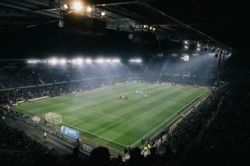 FIFA主席回应世界杯决赛门票1张200万：美国法律允许，如果有人买，我亲自送上热狗和可乐（配…